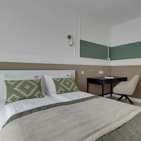 Porto By Lion Apartment *